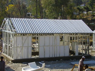 China Casas modulares amarillas/equipos prefabricados de la casa del marco de acero de la luz para vivir proveedor
